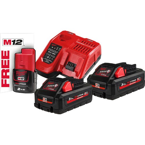 Lader og batteripakke MILWAUKEE 2x18 V 3,0 Ah Li-Ion